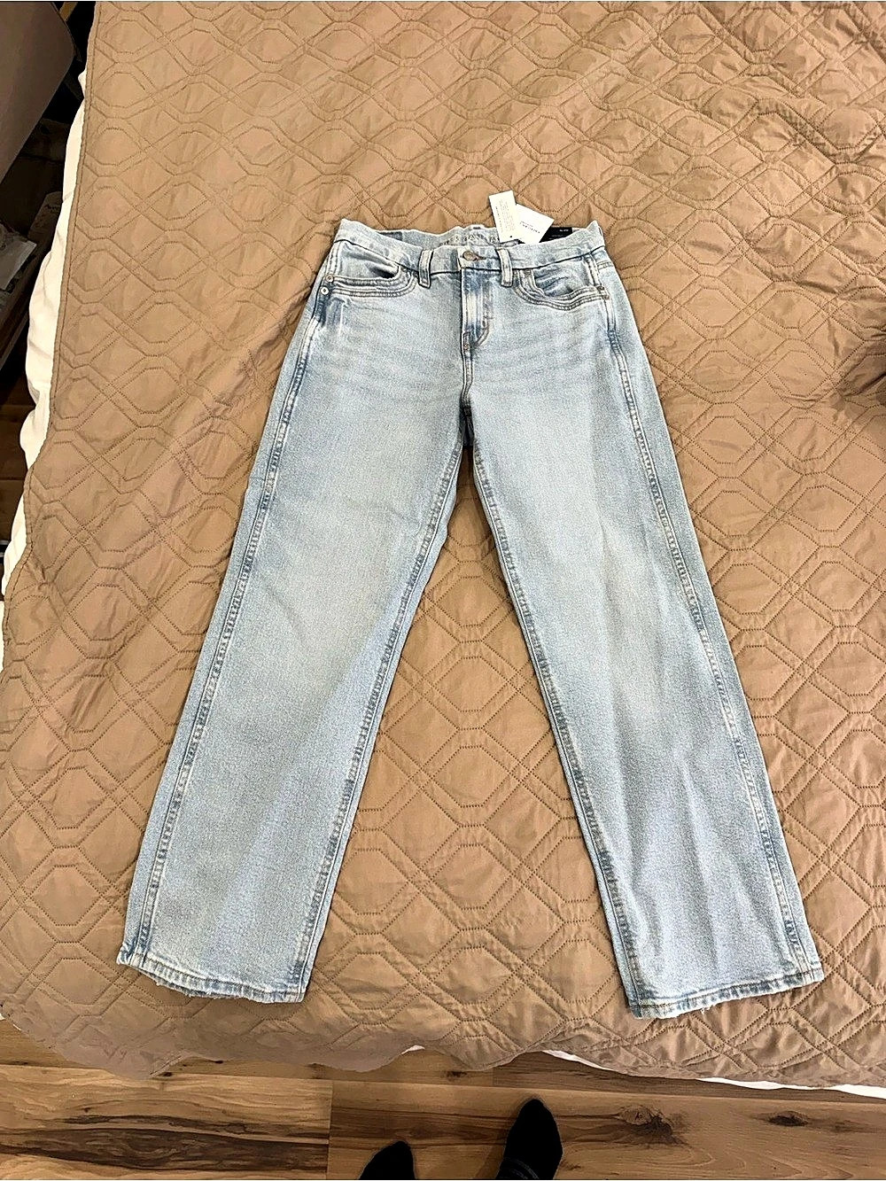 American Eagle Curvy Straight High-Rise Jean High-Rise Jeans Blue 4 Short